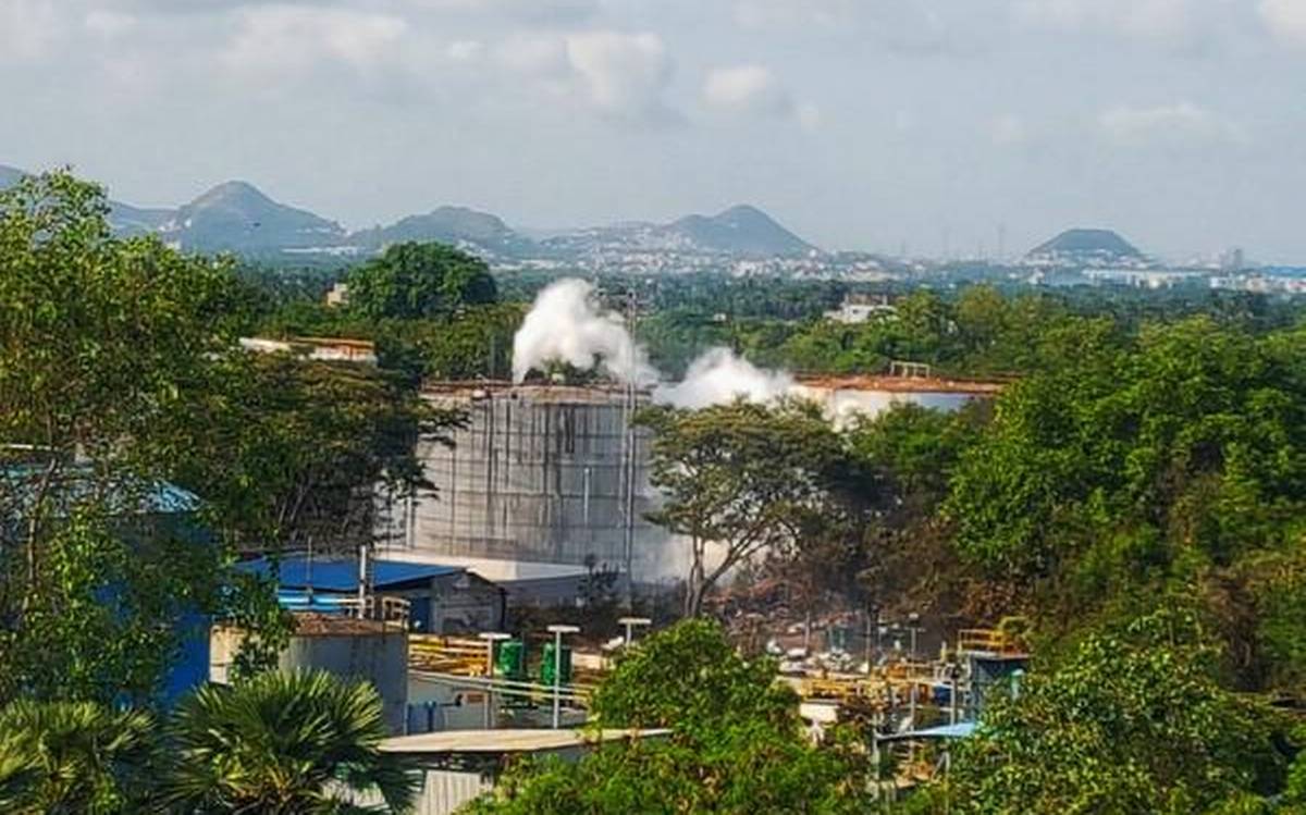 3 Dead, Hundreds Rushed to Hospital after Major Gas Leak at Visakhapatnam Chemical Plant, Panic in Area