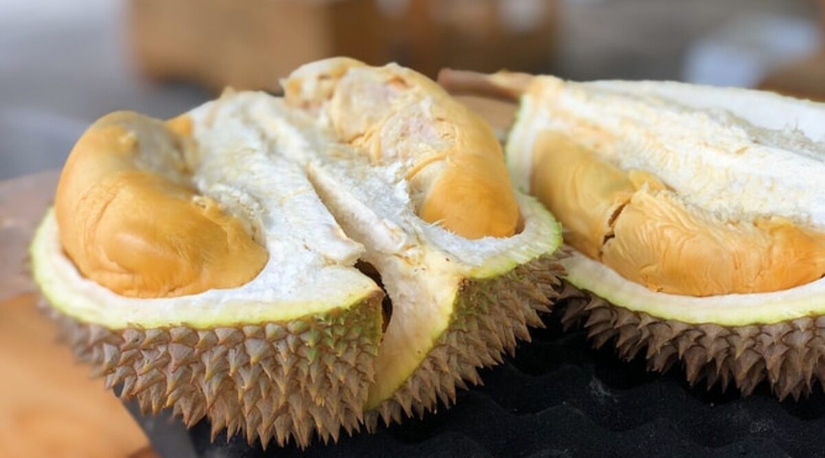 Durian Package at Germany Post Office Causes Evacuation, 6 Hospitalised Due to Pungent Smell of Fruit