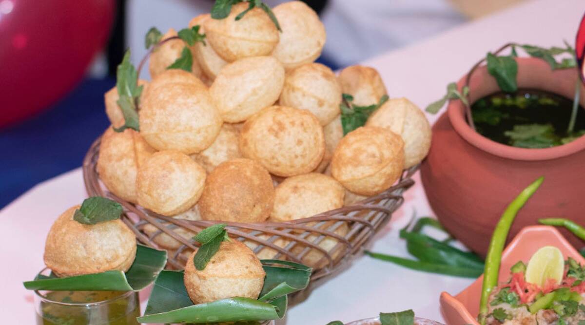 Pani Puri Recipe: Ingredients and Step-by-Step Method to Make the Perfect Phuchka or Gol Gappe at Home (Watch Video)