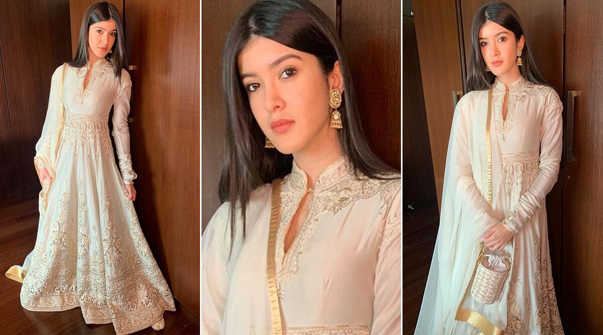 When Shanaya Kapoor Looked Incredible in Ivory in These Throwback Pictures From Diwali 2019!