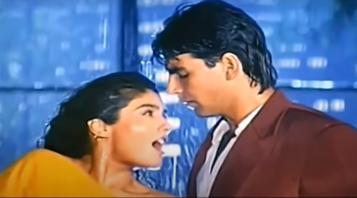 26 Years of Mohra: Here's Why The Super Hot 'Tip Tip Barsa Pani' Is Bollywood's OG Evergreen Song That Can Make You Feel The Monsoon Romance Even if You Are Single!