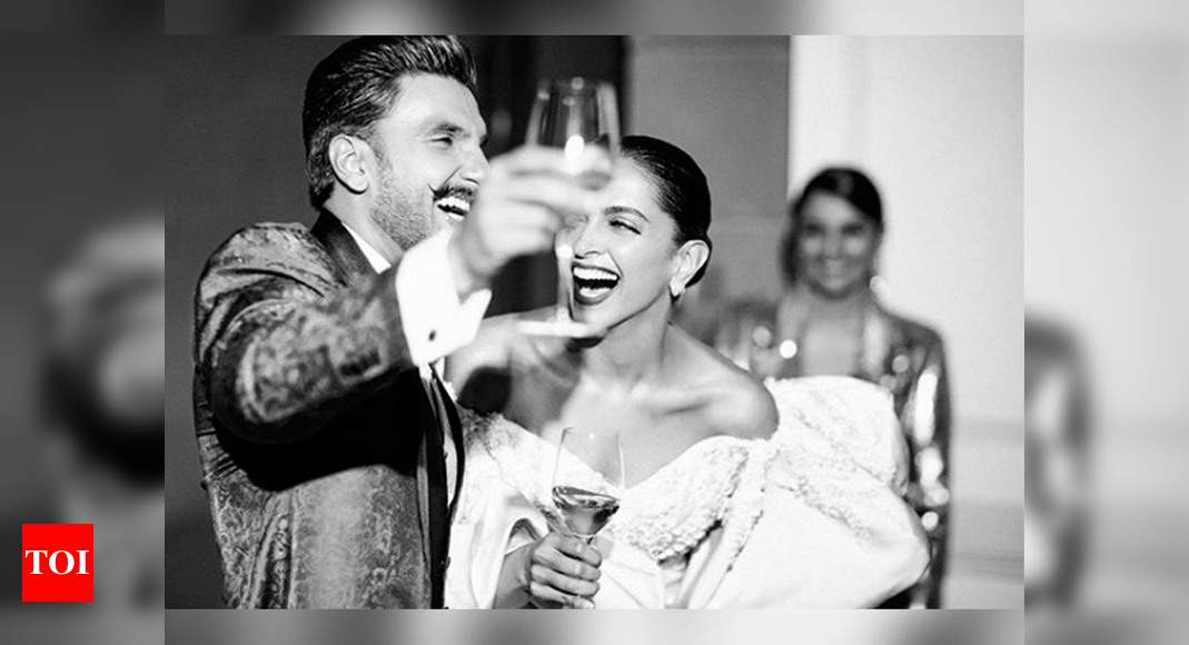 Deepika Padukone wishes Ranveer Singh on his birthday with a sweet post; captions, "The centre of my universe" | Hindi Movie News