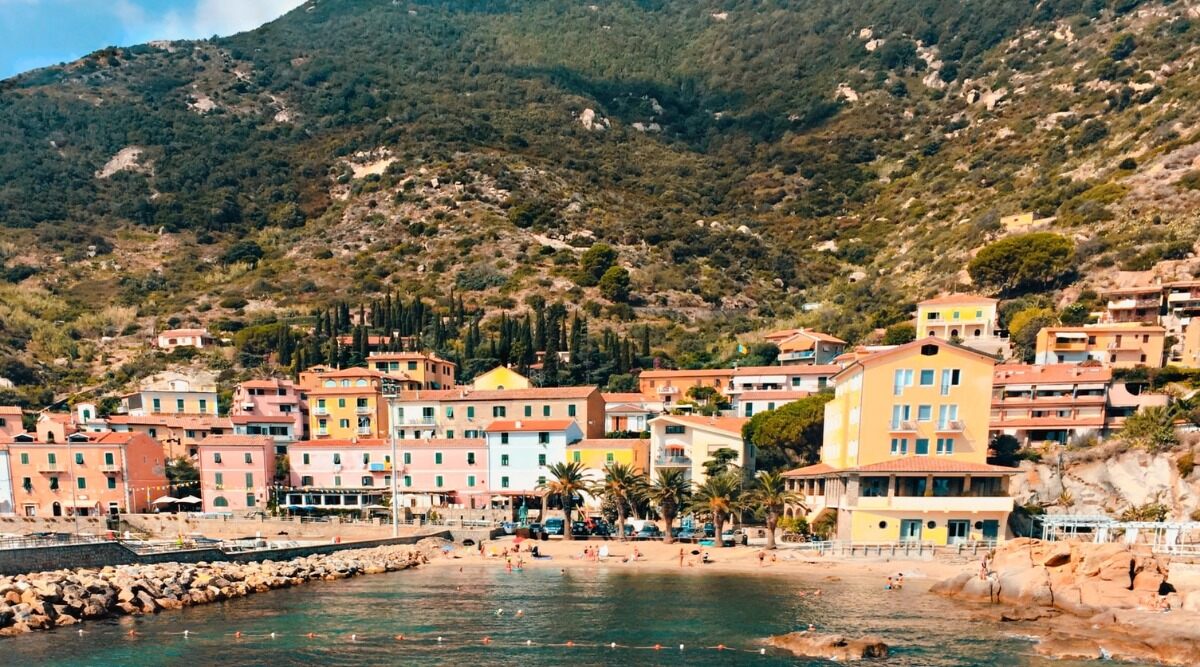 Giglio, an Italian Island in Tuscan Archipelago Reports No COVID-19 Cases, Answer to Why Virus Spared the Islanders Not Known
