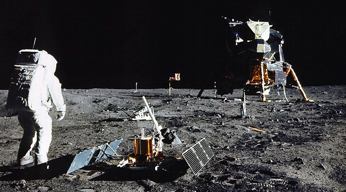 National Day Moon Day 2020: Know Date, History And Significance Of The Day Celebrated in The US to Commemorate Landing of First Manned Lunar Mission