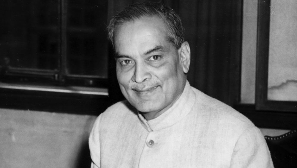 National Doctors' Day 2020: Interesting Facts About Dr Bidhan Chandra Roy Who Devoted His life to Profession of Medicine