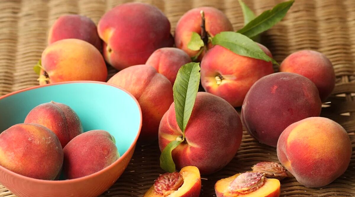 Peaches Health Benefits: From Smooth Digestion to Good Heart Health, Here Are Five Reasons to Eat This Fruit