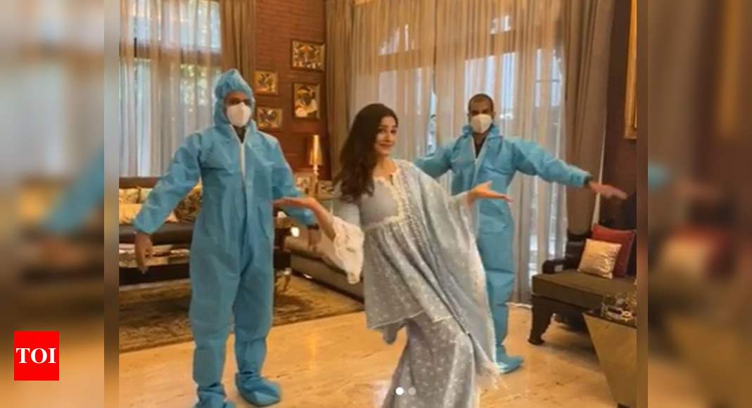 Raveena Tandon shoots for an ad following social distancing; shares BTS photos in Instagram | Hindi Movie News