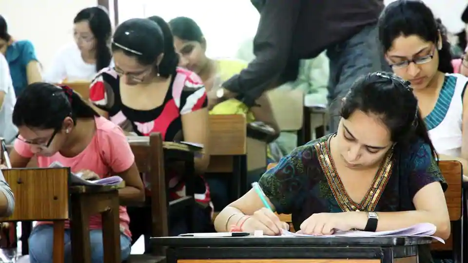 UGC issues detailed procedure for conducting exams amid Covid-19 - india news