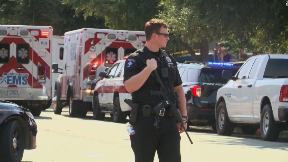 Cedar Park, Texas: three police officers shot