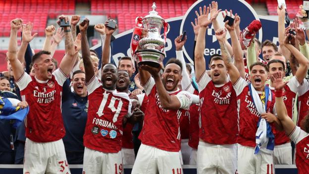 FA Cup final 2020: Arsenal 2-1 Chelsea - Aubameyang double secures victory