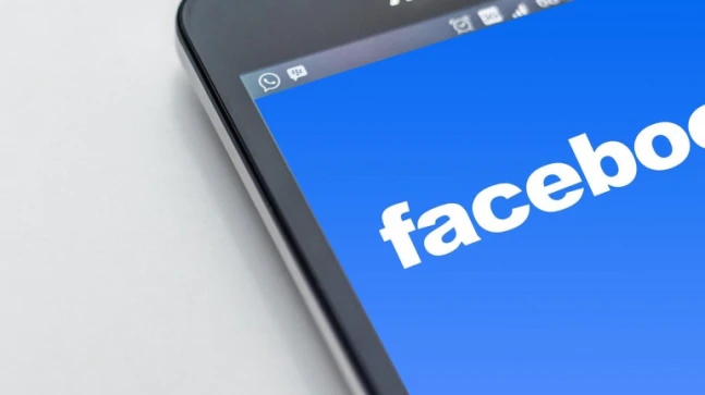प्रत्युत्तर न देता फेसबुक मेसेंजरवर संदेश विनंती कशी स्वीकारायची: [२०२२] चरण-दर-चरण मार्गदर्शक
