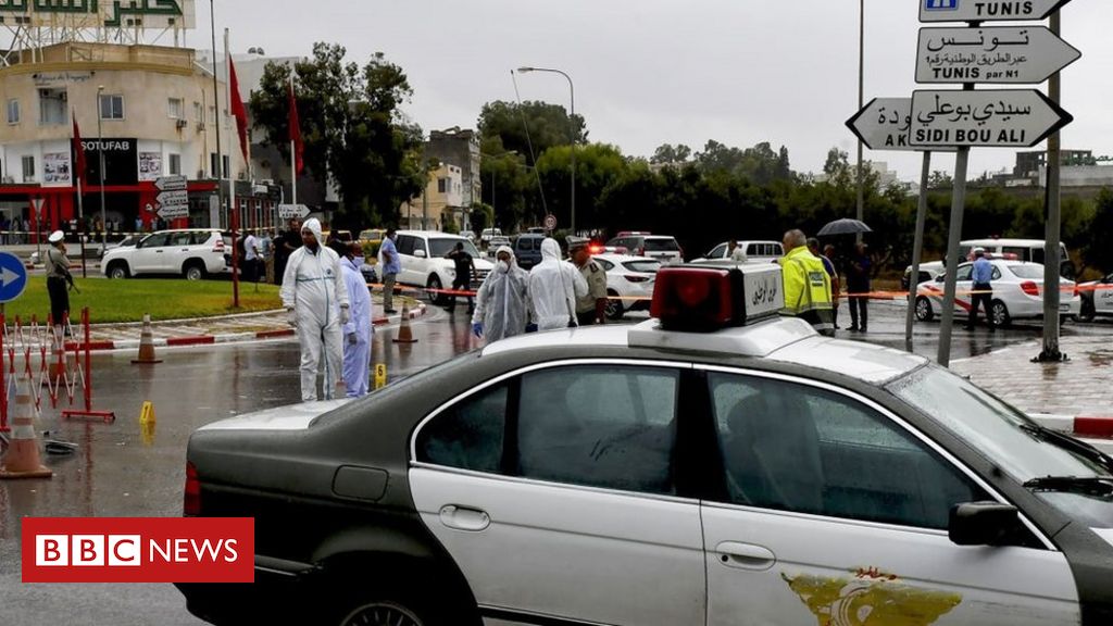 Tunisia: Policeman and three militants dead after 'terrorist' attack
