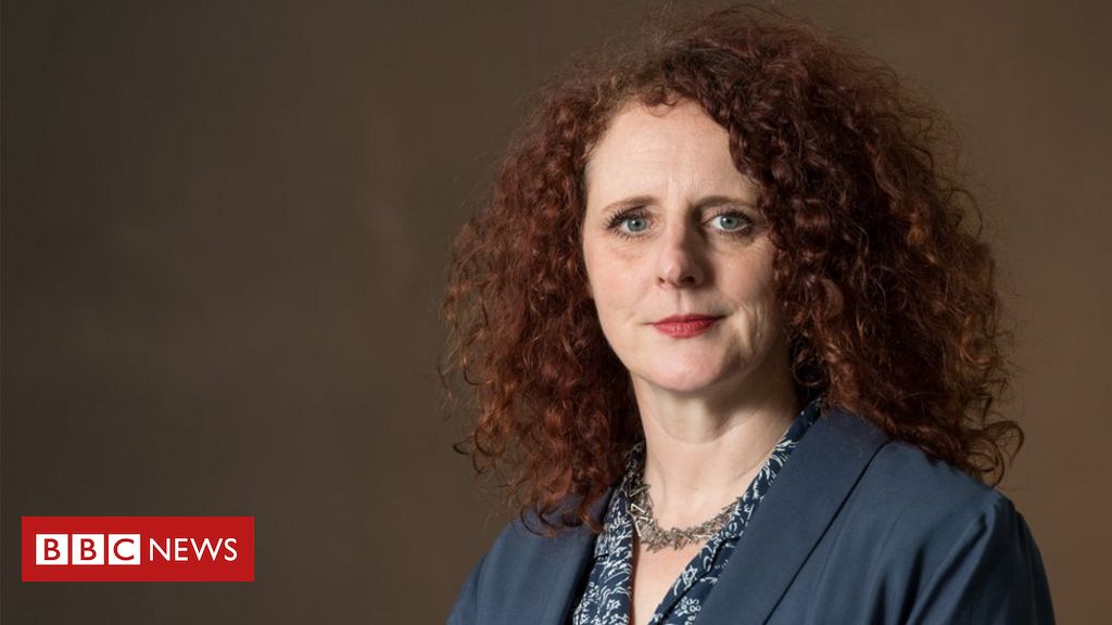 Women's Prize for Fiction: Maggie O'Farrell wins for Hamnet, about Shakespeare's son