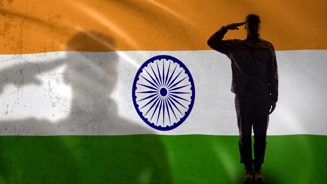 فيجاي ديواس ، حرب الهند باك: استسلم 93000 جندي باكستاني أمام الهند في عام 1971