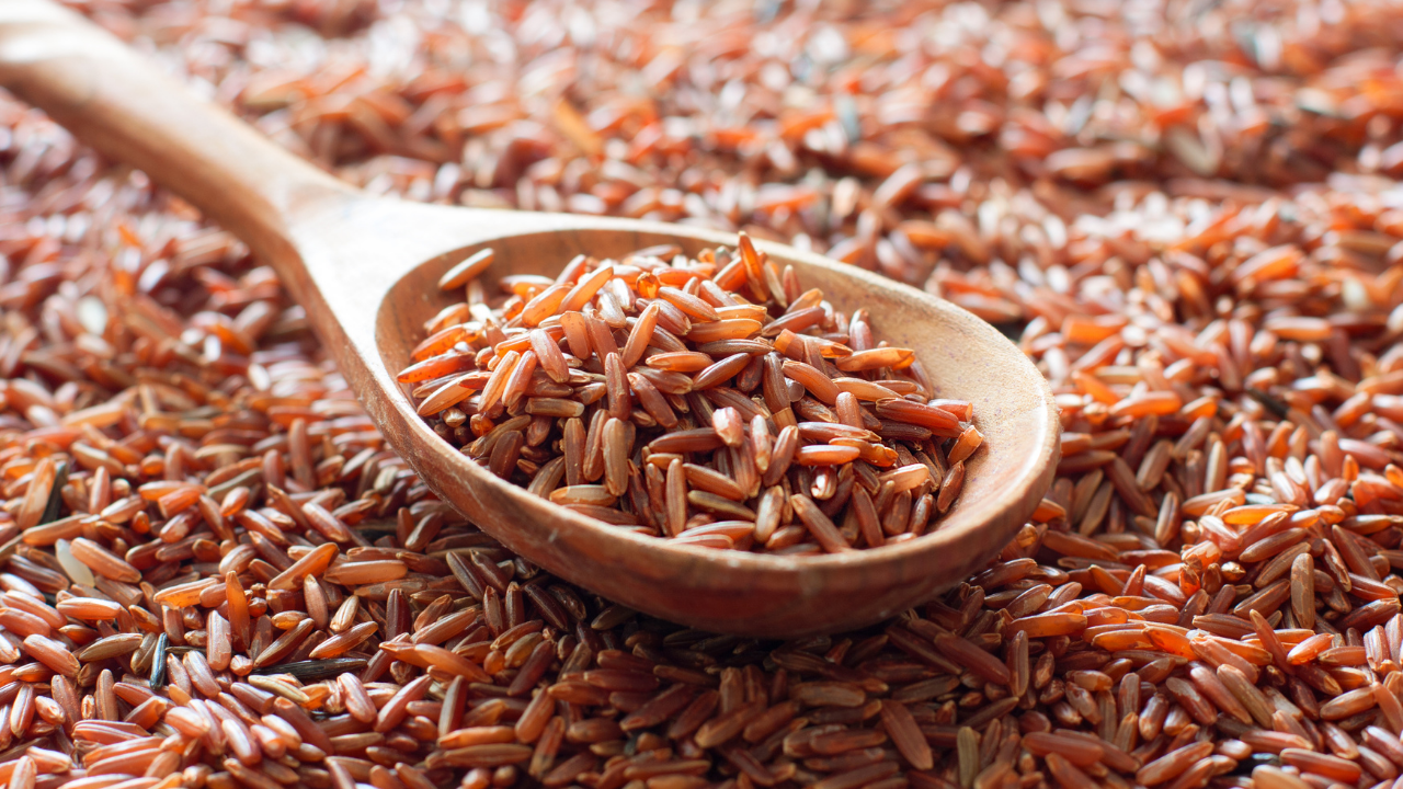 تعرف على الفوائد المذهلة لتناول الأرز الأحمر
