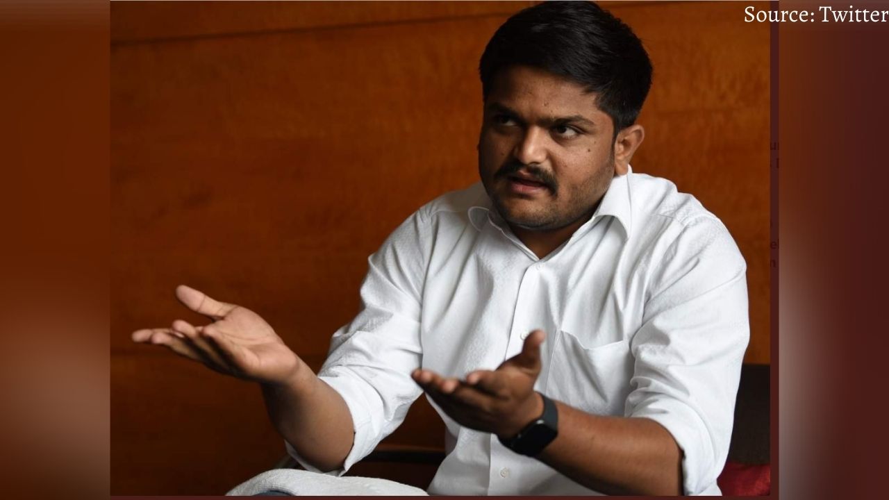 Gujarat: Hardik Patel's complaint-party not giving work in between elections