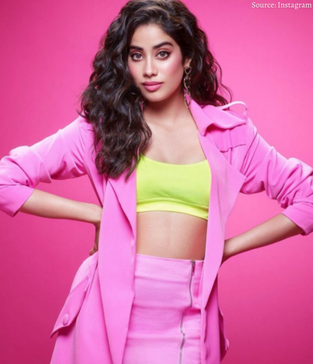 Janhvi kapoor Hot and Sexy Photos: Top Bold and Bikini Pictures of Janhvi Kapoor