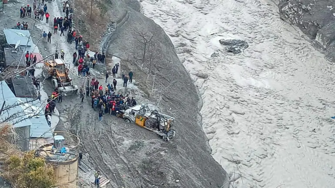 Uttarakhand disaster: 14 bodies recovered so far, 39 power projects are being built in Uttarakhand