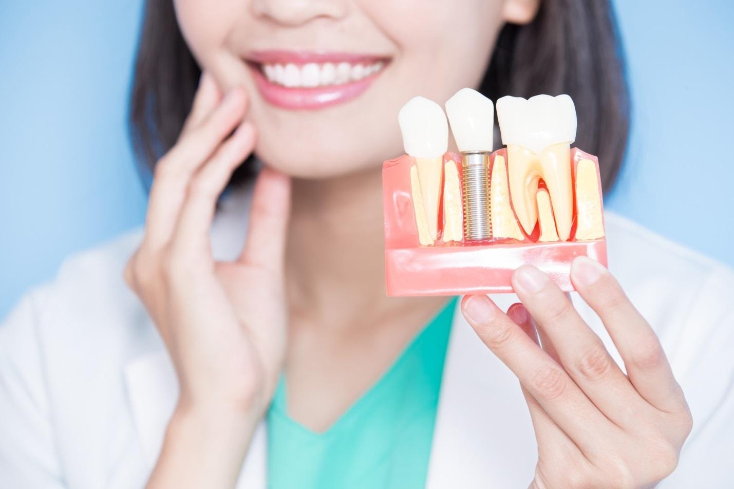 How to Replace a Missing Tooth: The Options Explained