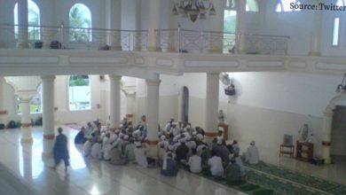 In Nizamuddin Markaz, 50 people are allowed to offer Namaz together