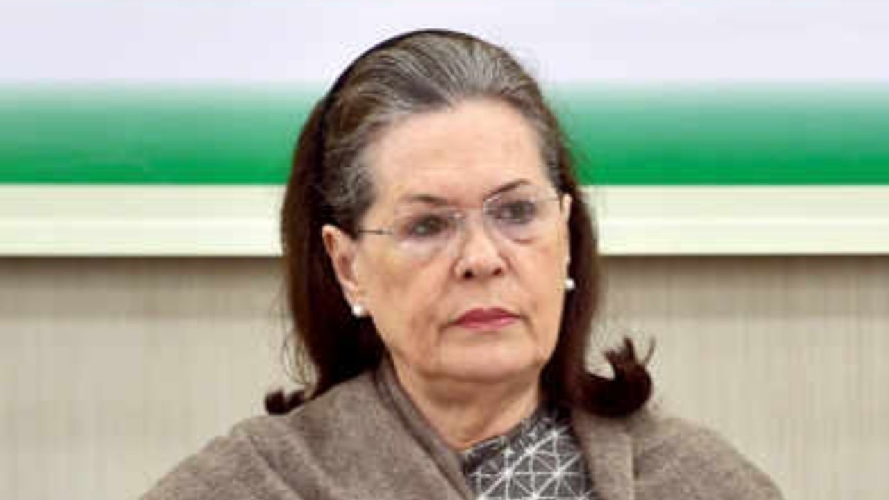 Sonia's letter to PM - why 3 prices of vaccine, why running away from duty?
