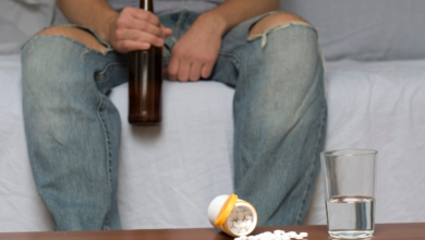 آثار تعاطي الكحول والمخدرات على الصحة النفسية
