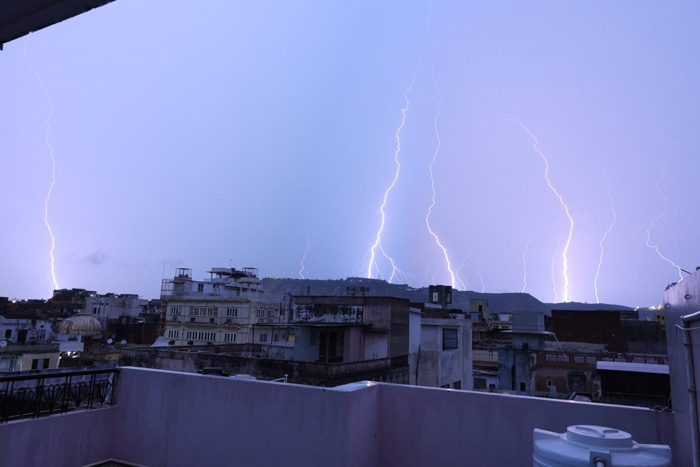 Jaipur: 16 people died in Jaipur of lightning, CM Gehlot announced compensation of Rs 5 lakh each