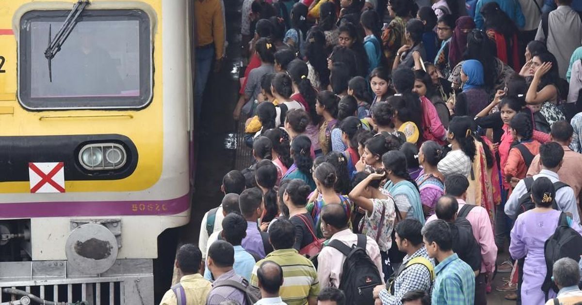 تذكرة قطار مومباي المحلية الإلكترونية ، كيفية التقديم عبر الإنترنت؟ كل شيئ ترغب بمعرفته
