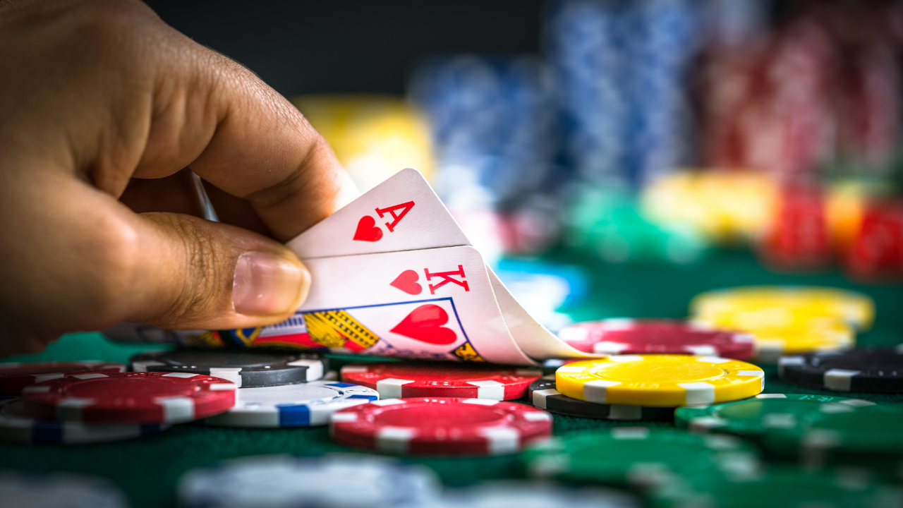 Онлайн игры азартные покер он букмекер в спорт бар