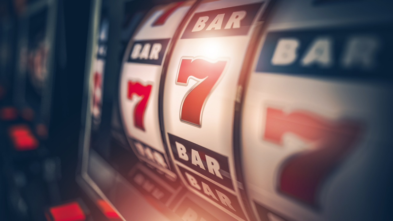 Why Is Online Platform Best For Playing Real Money Slot Games?