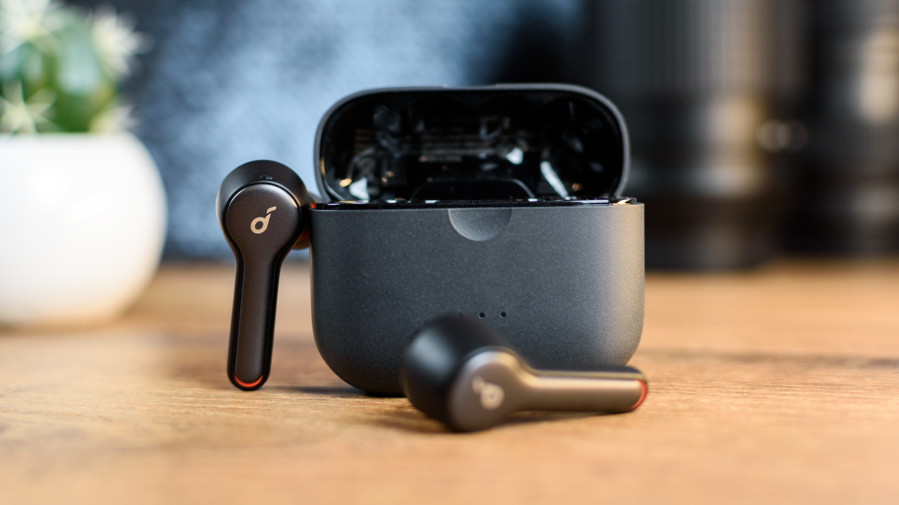 Black Friday Wireless Earbuds Deals 2021: Top 5 Best Deals of the Day