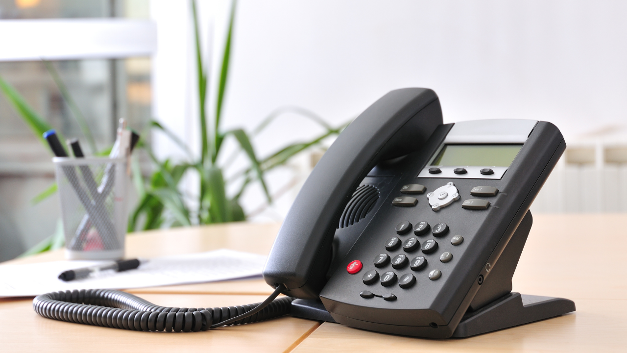 VoIP फोन प्रणालीचे आश्चर्यकारक फायदे
