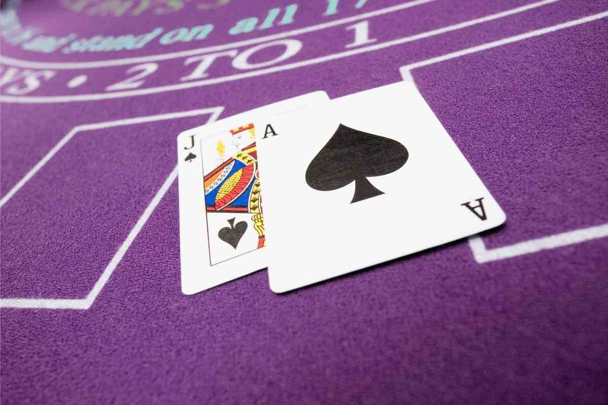 كيف تربح دائمًا: قواعد واستراتيجية لعبة ورق