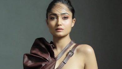 Tridha Chowdhury Hot Bikini Pictures: ممثلة 'Aashram' تجذب الانتباه بمظهرها المثير