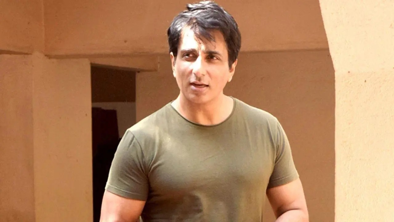 Happy Birthday Sonu Sood: Greet India's Real Hero with these Wishes, Images, Messages, Quotes, and WhatsApp Status Videos