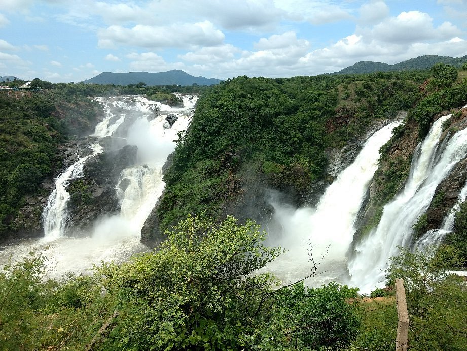 شیوناسمودرا آبشار