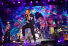 Coldplay Halts The Music Tour As Chris Is Struggling With Lung Infection.