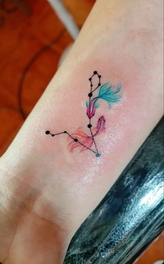 Pisces tattoo Small