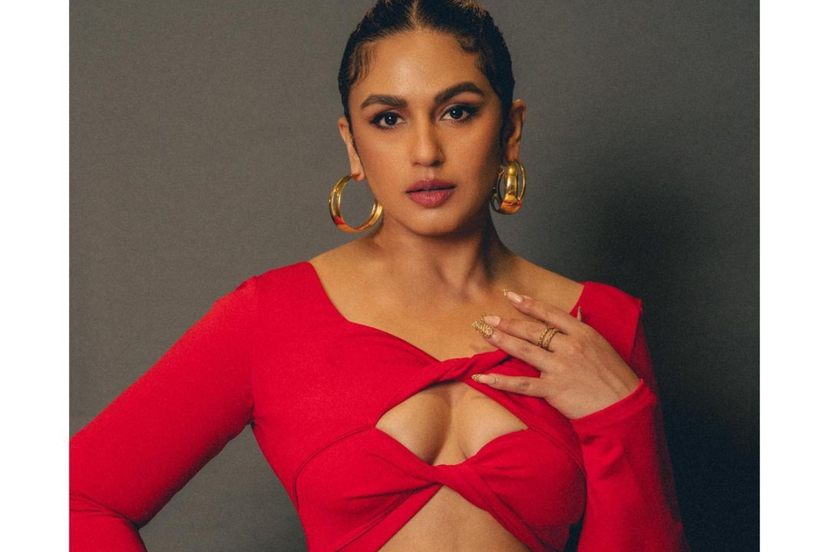 Bollywood-Inspired Red Dresses For This Christmas 2022