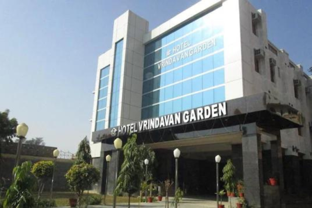 Hotel Vrindavan Garden