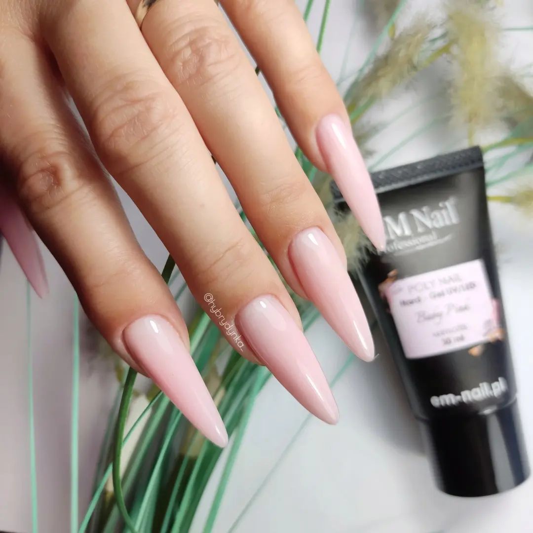 Almond pink nails