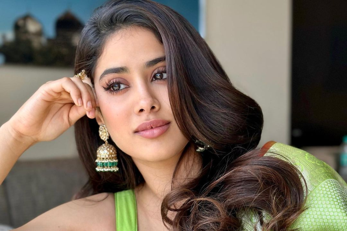 'NTR 30' Actress Janhvi Kapoor Shows Off Her Neutral Makeup Glam Game