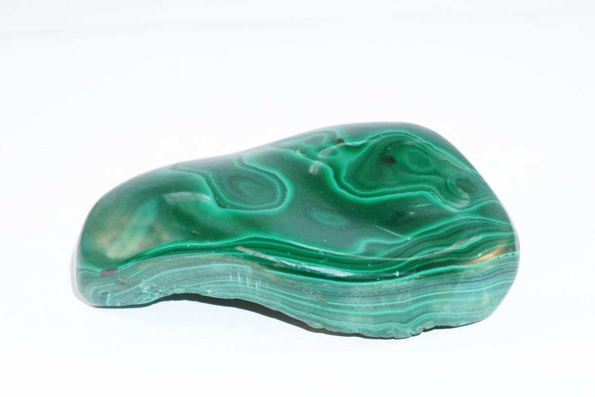 Know The Benefits and Importance of Malachite Stone