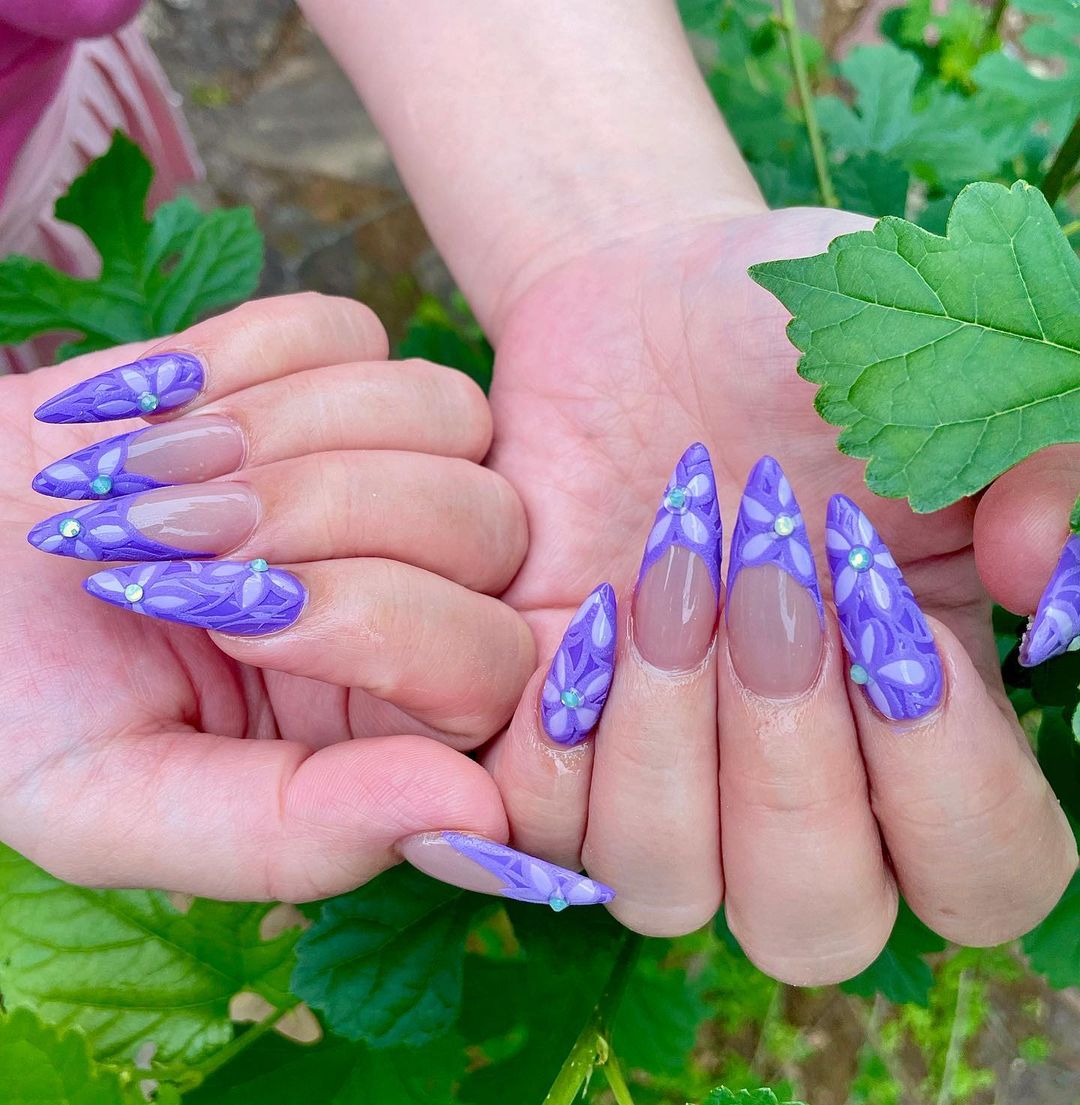 Stilleto Lavender Nails