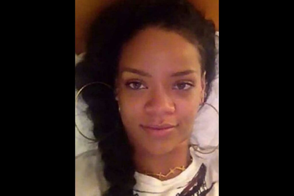 Rihanna No Makeup Pics
