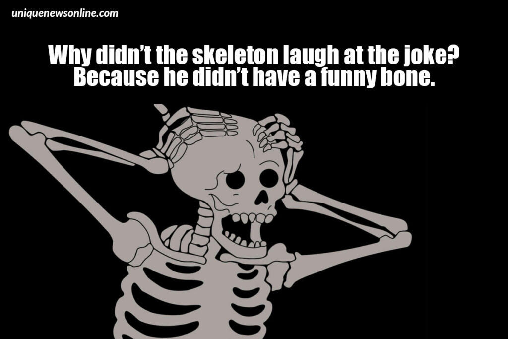What kind of plate does a skeleton use for dinner?

A bone plate!