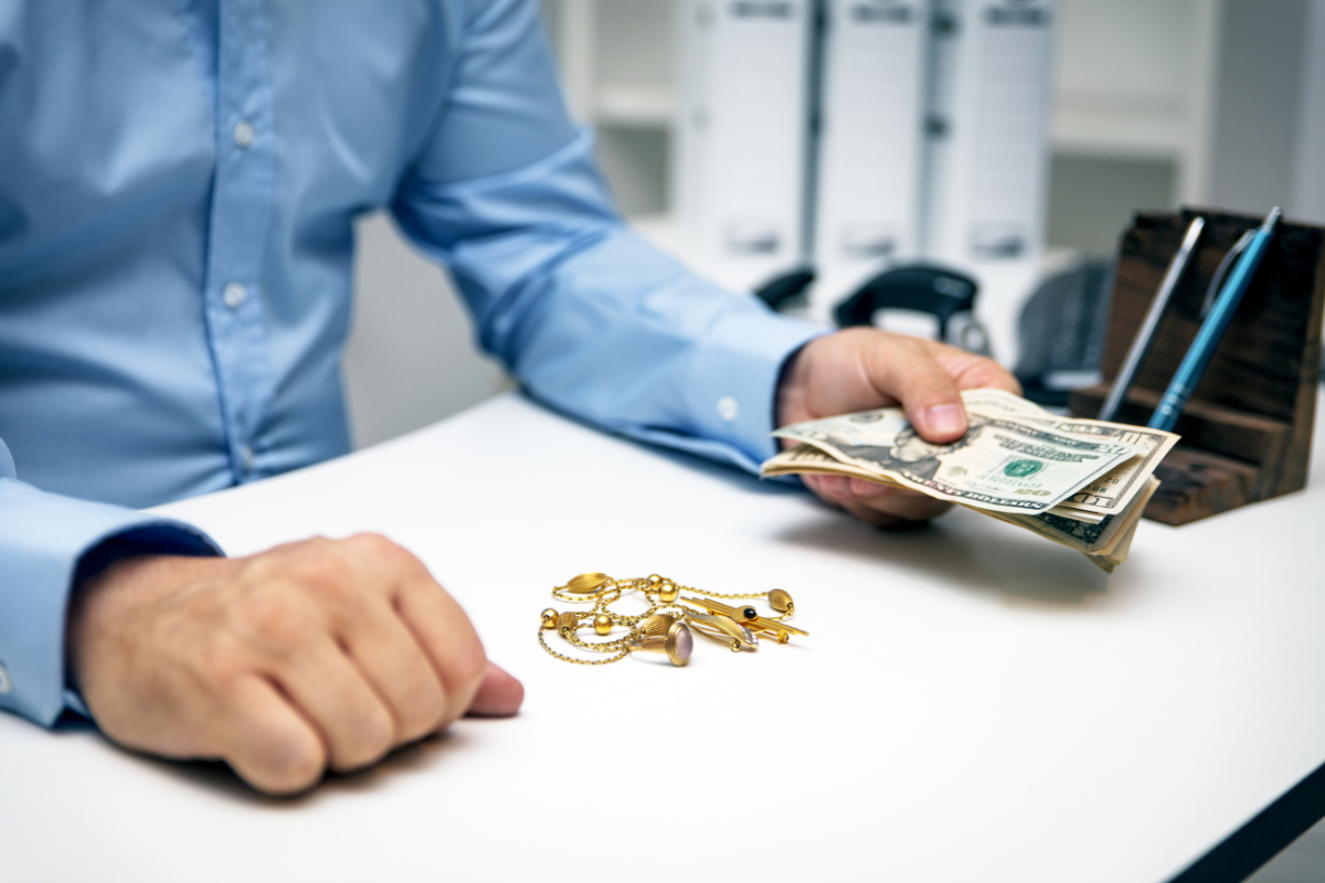 Advantages Of Taking a Gold Loan Over Other Loan Options