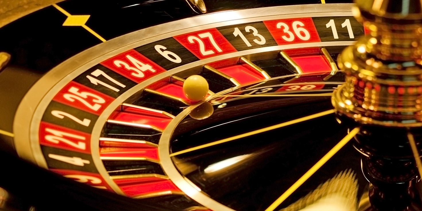 How to Choose an Online Casino to Have Fun with Friends?