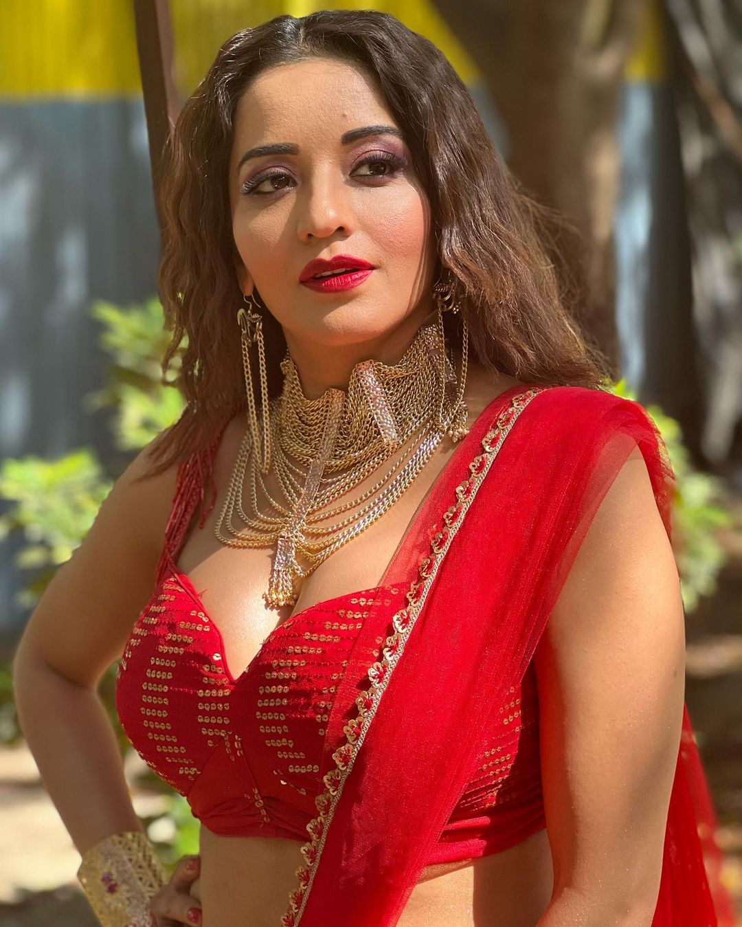 85+ Monalisa Hot, Sexy, and Bikini Photos of Bhojpuri Actress 'Antara Biswas '