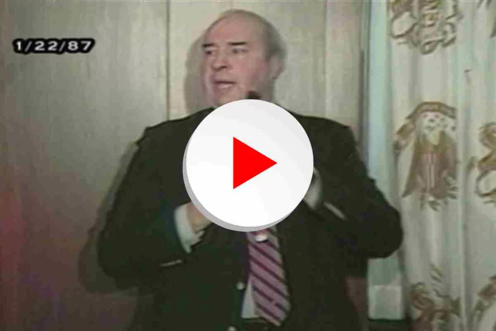 WATCH: R Budd Dwyer's 1987 Real Video Footage Of Suicide Resurfaced Online, Incident Goes Viral on Reddit and Twitter